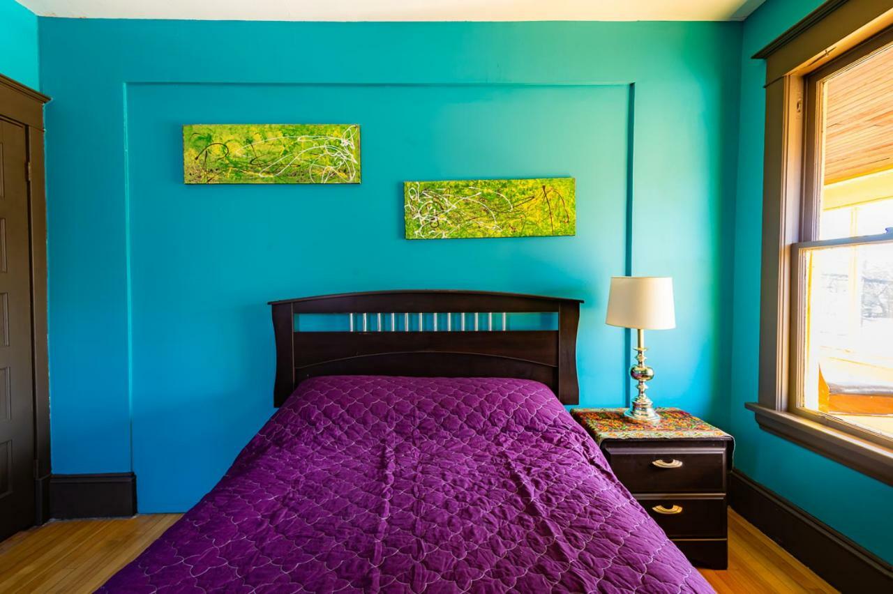 Auberge C'Mon Inn Hostel Moncton Buitenkant foto