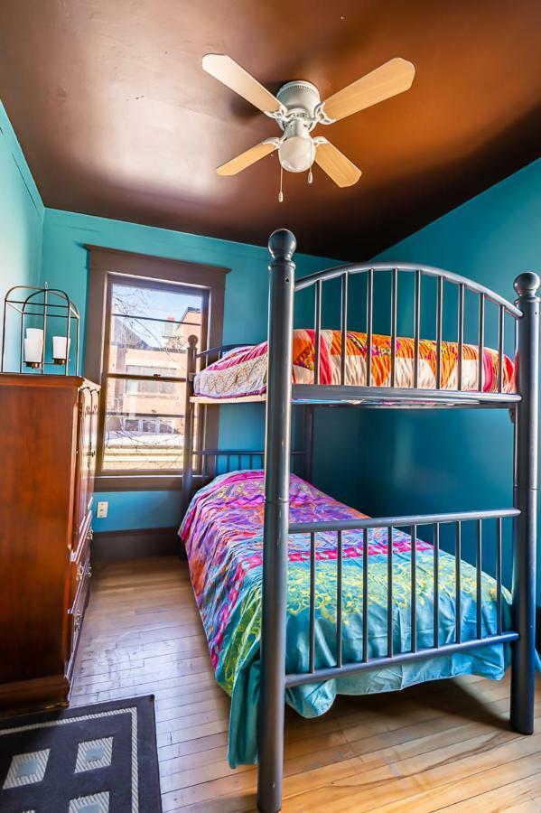 Auberge C'Mon Inn Hostel Moncton Buitenkant foto